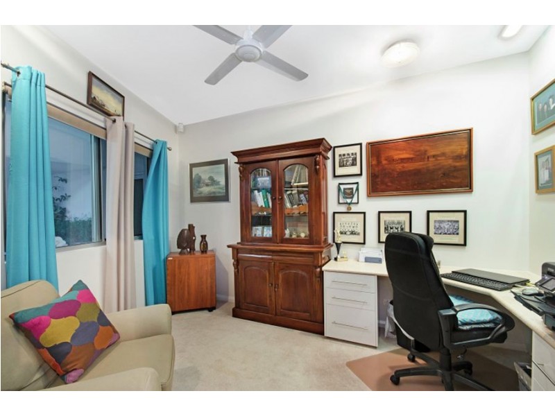 2/24 The Strand, North Ward QLD 4810
