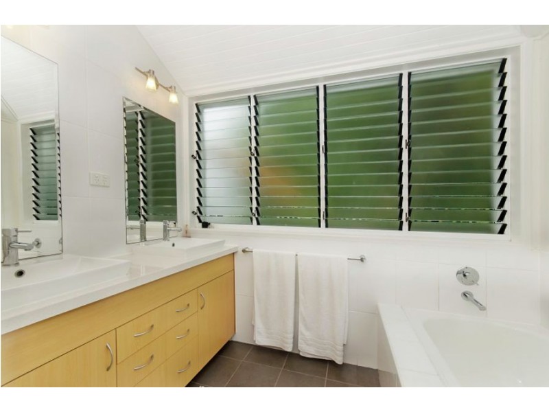 19 Sheehan St, Belgian Gardens QLD 4810