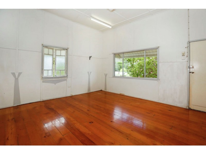 11 Old Common Road, Belgian Gardens QLD 4810