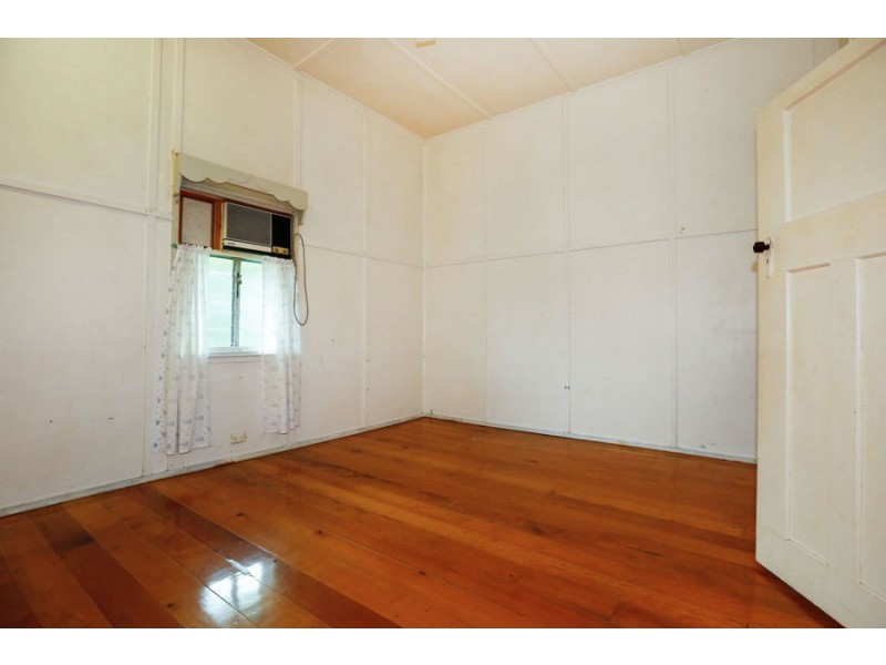 11 Old Common Road, Belgian Gardens QLD 4810