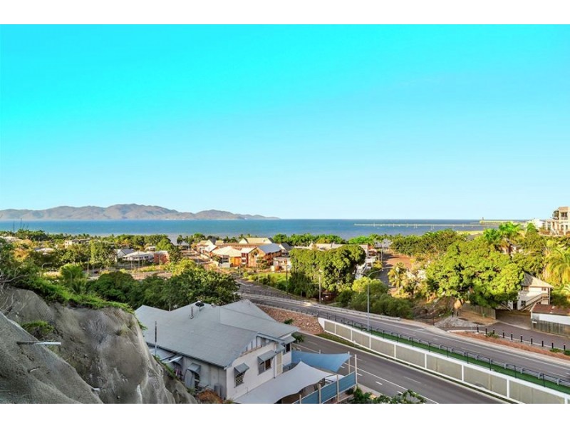 4 Oxley Street, North Ward QLD 4810