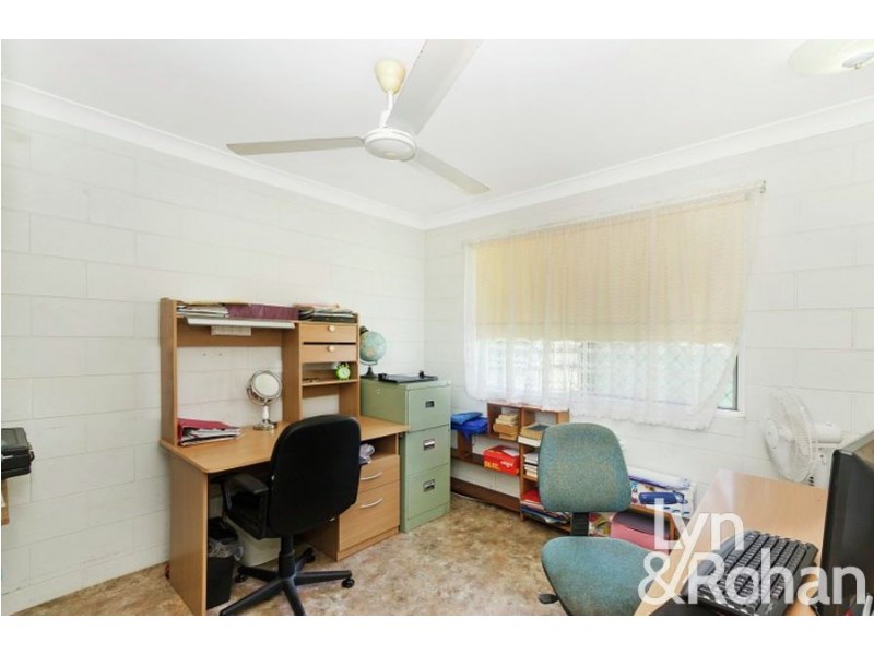 54 Mt Louisa Drive, Mount Louisa QLD 4814