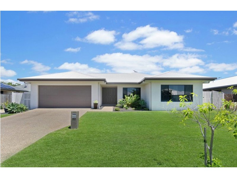 50 Hillock Crescent, Bushland Beach QLD 4818