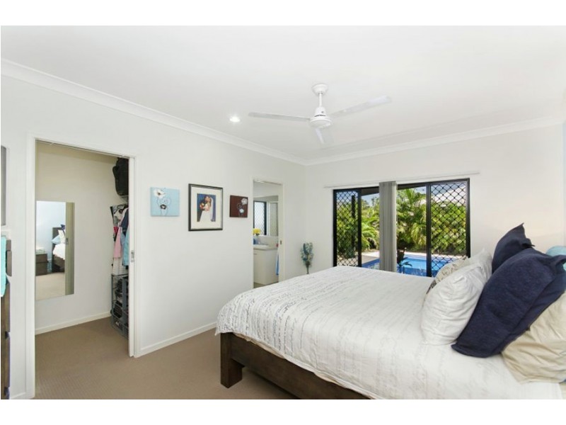 50 Hillock Crescent, Bushland Beach QLD 4818