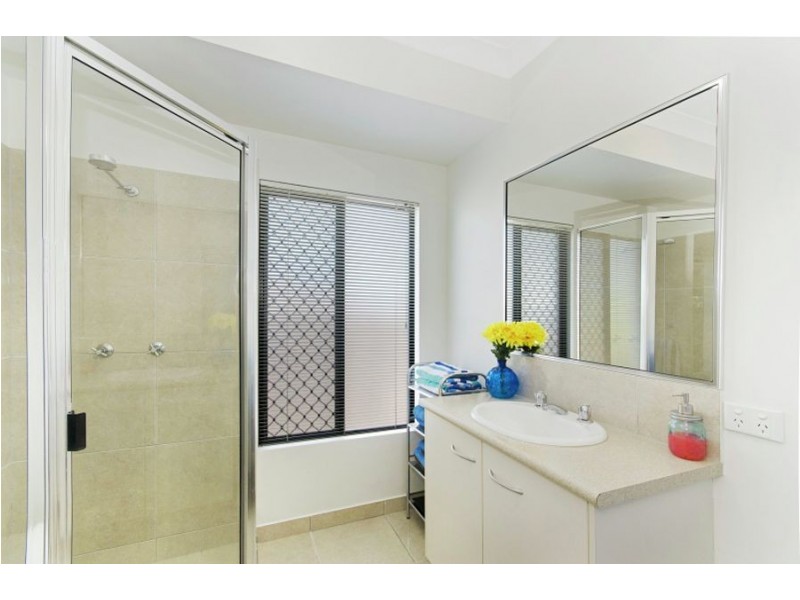 50 Hillock Crescent, Bushland Beach QLD 4818