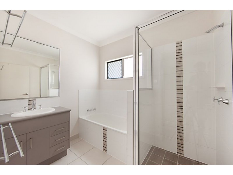 24 Salamander Street, Bluewater QLD 4818