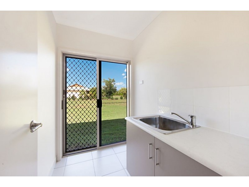 24 Salamander Street, Bluewater QLD 4818