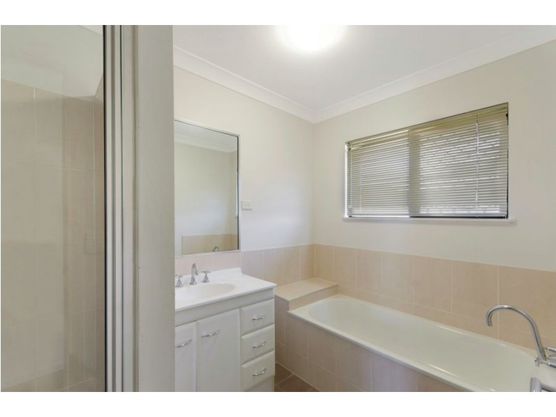 34 Mendi Drive, Bushland Beach QLD 4818