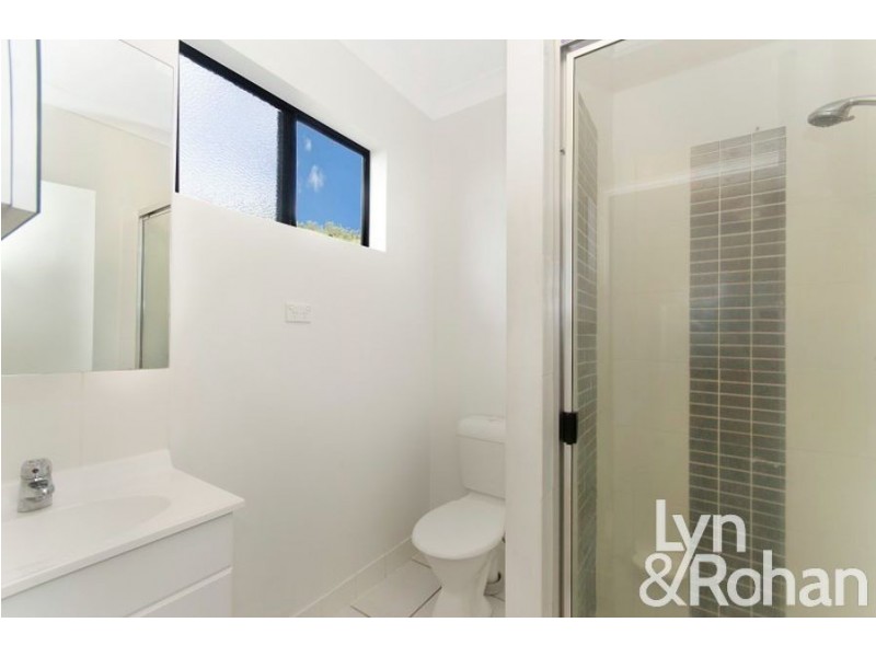 4 Kosciusko Way, Mount Louisa QLD 4814