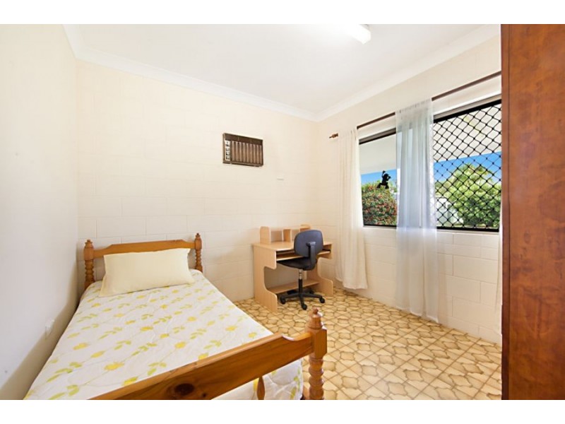 15 Tracey Street, Balgal Beach QLD 4816