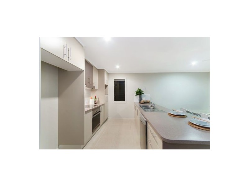 27 Kahana Avenue, Burdell QLD 4818