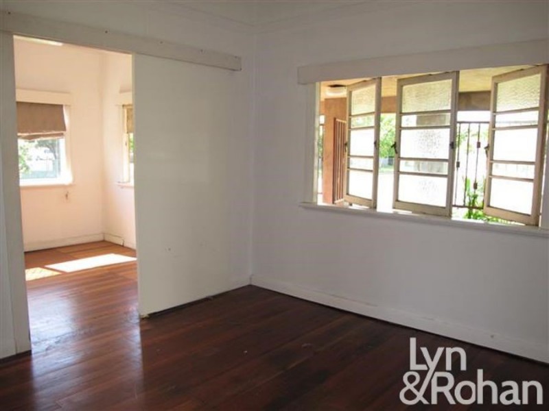 9 Derby Street, Pimlico QLD 4812