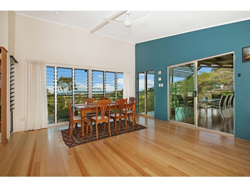 1 Toorak Place, Castle Hill QLD 4810