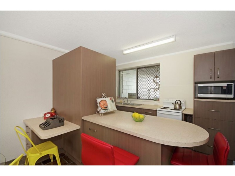 2/352 Ross River Road, Cranbrook QLD 4814