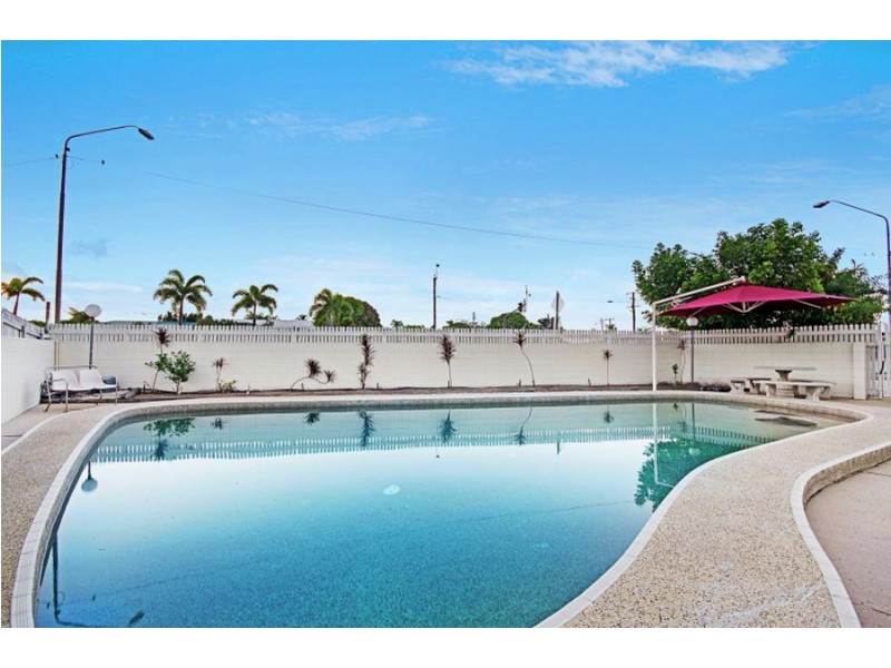 2/352 Ross River Road, Cranbrook QLD 4814