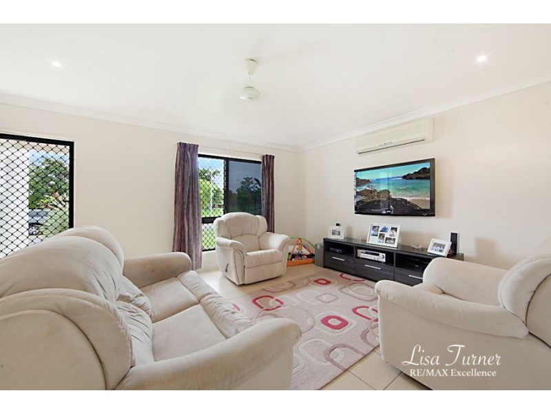 8 Wexford Crescent, Mount Low QLD 4818