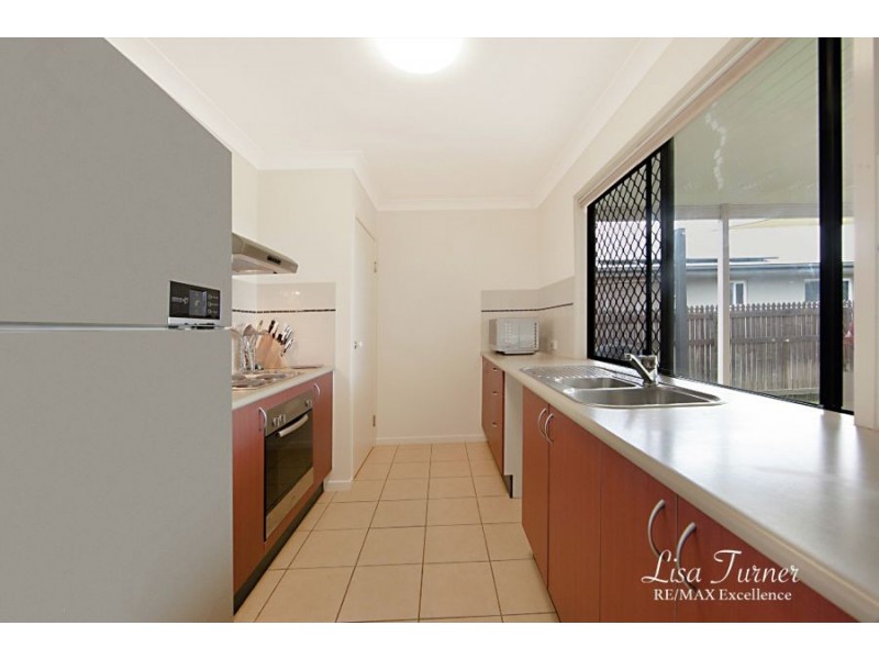 8 Wexford Crescent, Mount Low QLD 4818