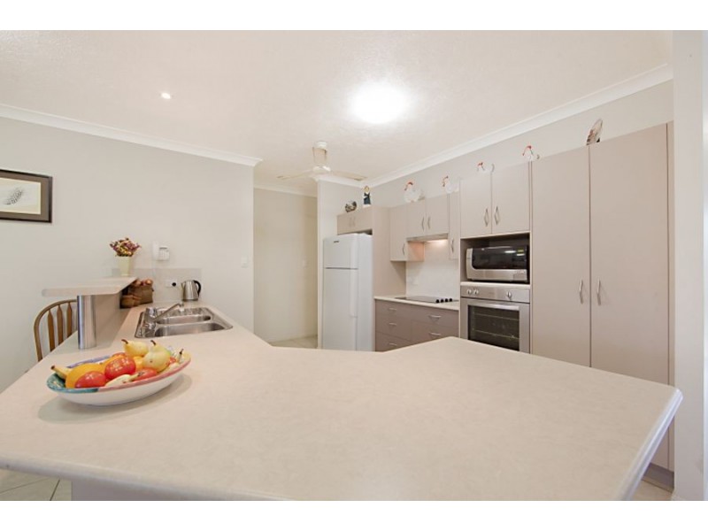 68 Thorn Street, Mount Louisa QLD 4814