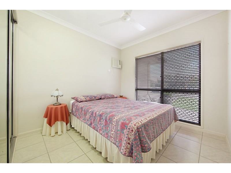 68 Thorn Street, Mount Louisa QLD 4814