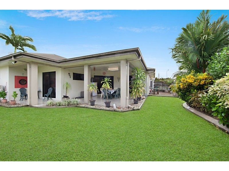 68 Thorn Street, Mount Louisa QLD 4814