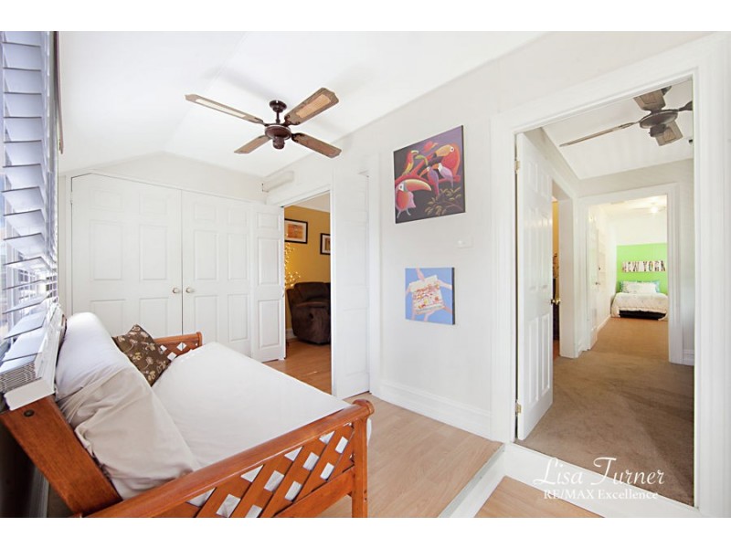 11 Summerfield Street, Hermit Park QLD 4812