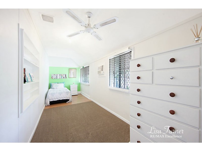 11 Summerfield Street, Hermit Park QLD 4812