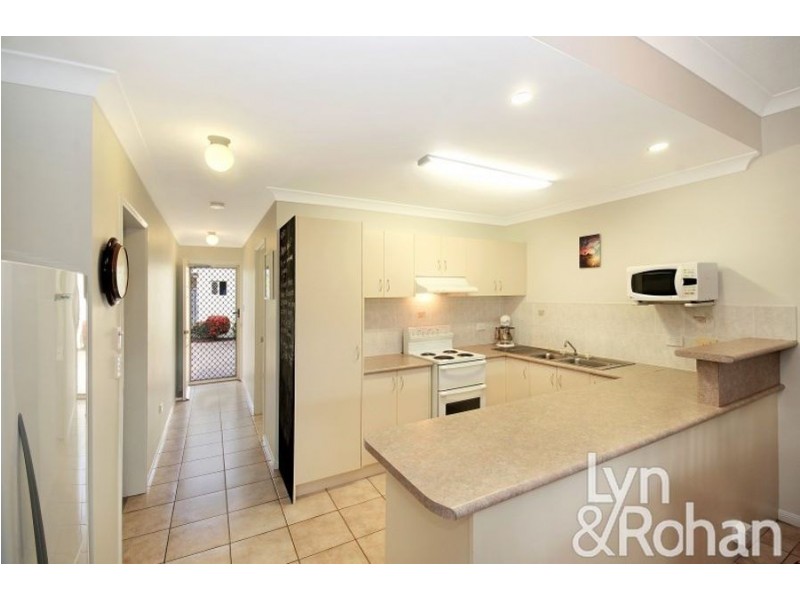 2/11-13 China Street, Mundingburra QLD 4812