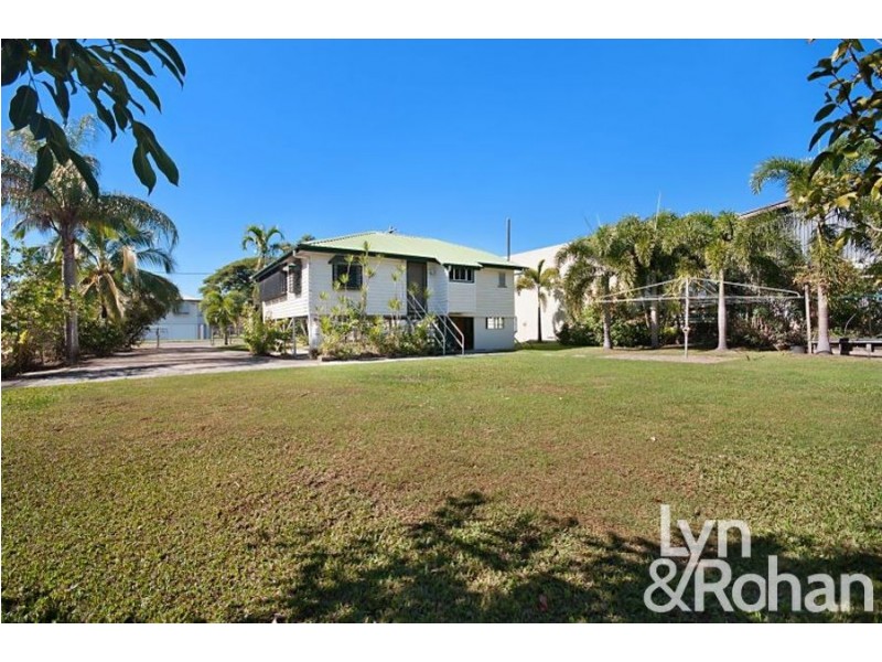 34 Townsville Street, West End QLD 4810