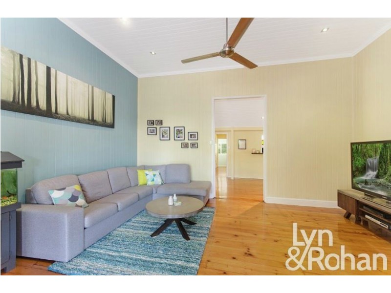 90 Ninth Avenue, Railway Estate QLD 4810