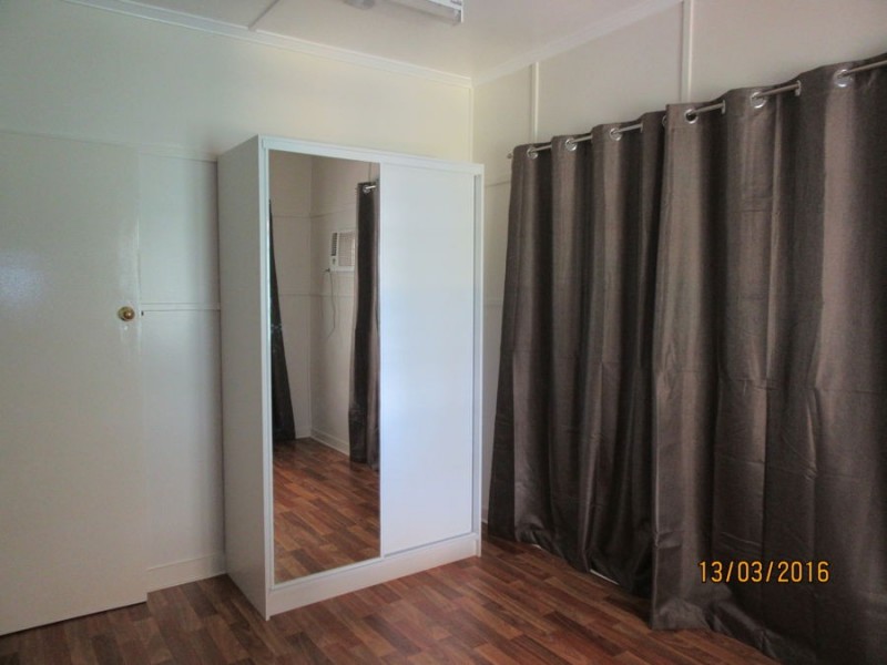 27 Downs Street, Gulliver QLD 4812