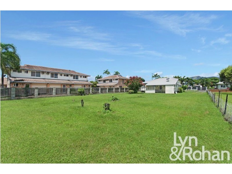 39 Granville Street, Pimlico QLD 4812