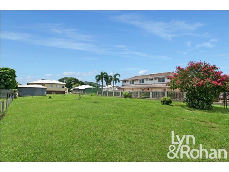 39 Granville Street, Pimlico QLD 4812