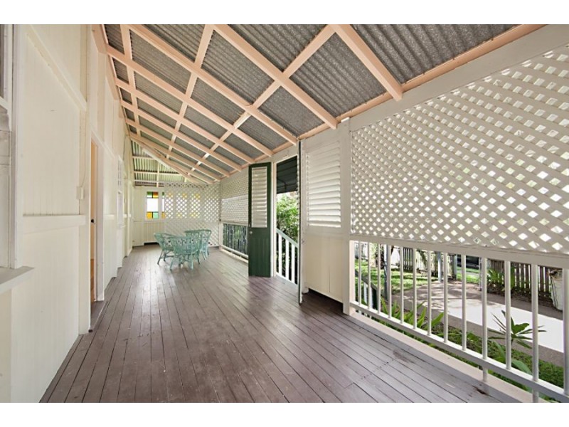 13A Harold Street, West End QLD 4810