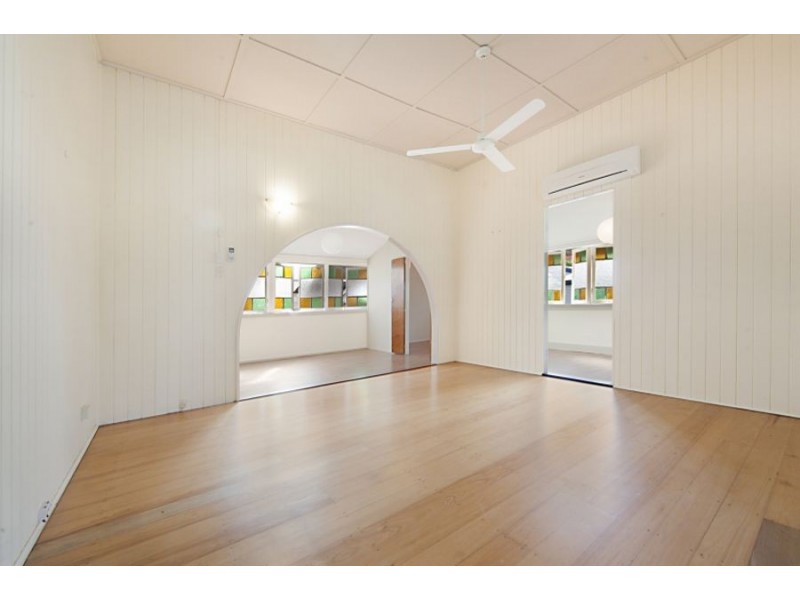 13A Harold Street, West End QLD 4810