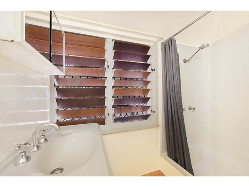 13A Harold Street, West End QLD 4810