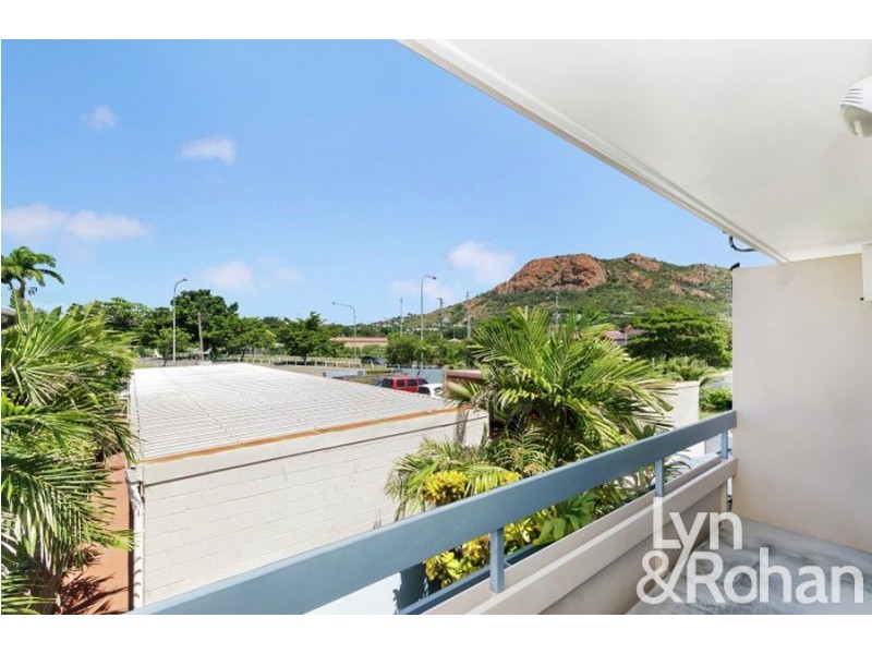 8/22 Stuart Street, North Ward QLD 4810