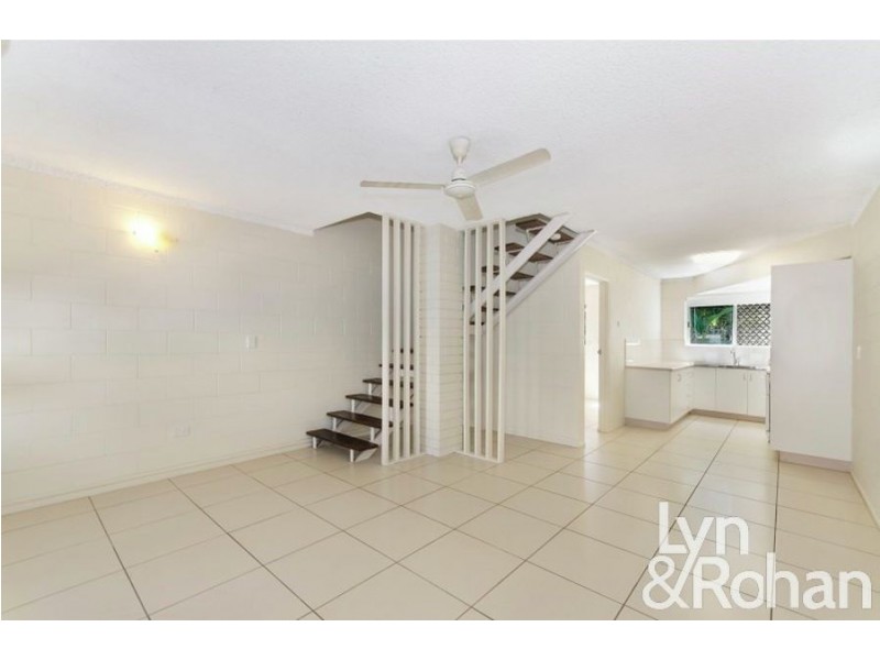 8/22 Stuart Street, North Ward QLD 4810