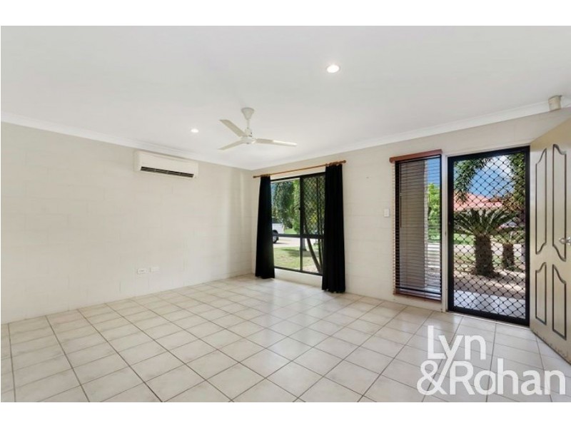 11 Concord Crescent, Kirwan QLD 4817