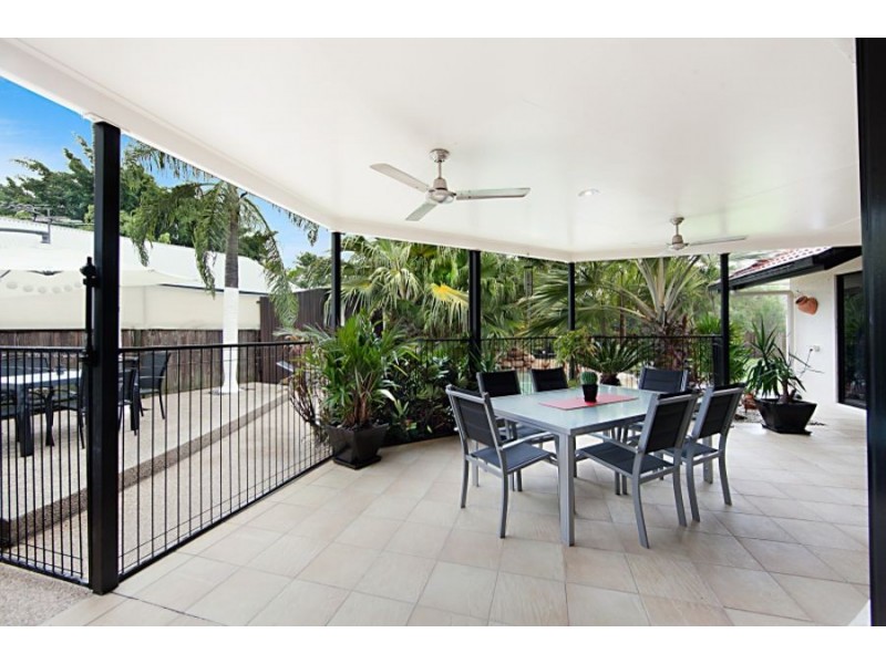 8 Waterside Place, Idalia QLD 4811