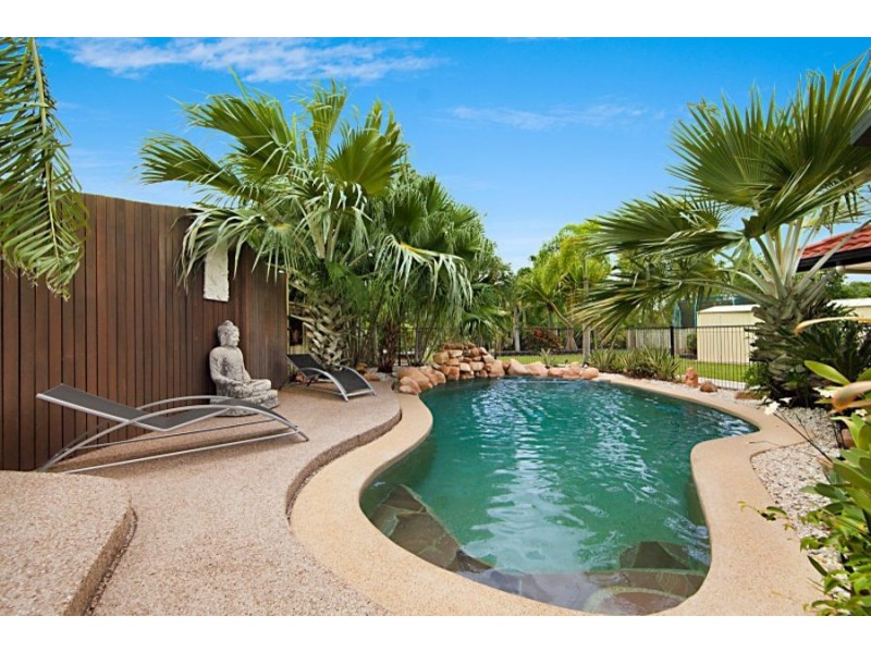 8 Waterside Place, Idalia QLD 4811