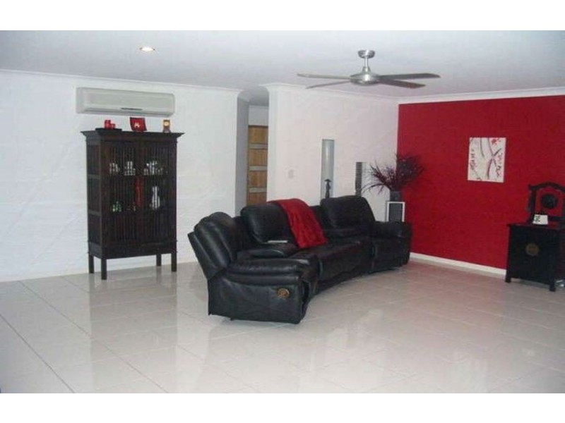 36 Donostia Crescent, Bushland Beach QLD 4818