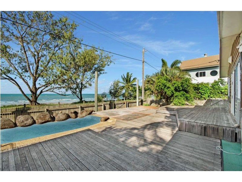 61 Cay Street, Saunders Beach QLD 4818