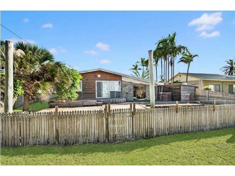 61 Cay Street, Saunders Beach QLD 4818