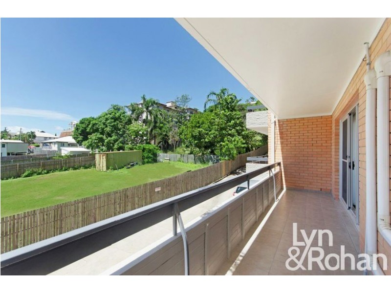 8/23 Gregory Street, North Ward QLD 4810