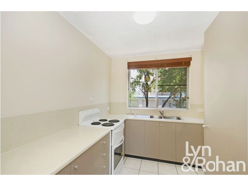 8/23 Gregory Street, North Ward QLD 4810