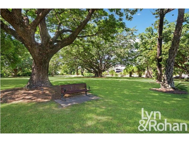 8/23 Gregory Street, North Ward QLD 4810