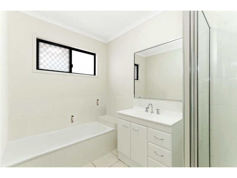 3 Anchorage Circuit, Bushland Beach QLD 4818