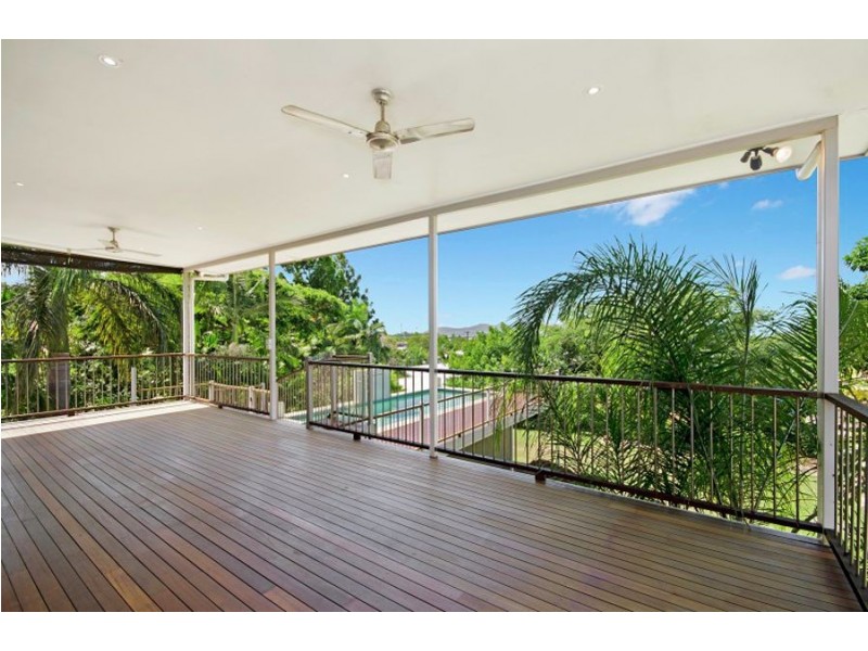 26 Alexandra Street, North Ward QLD 4810