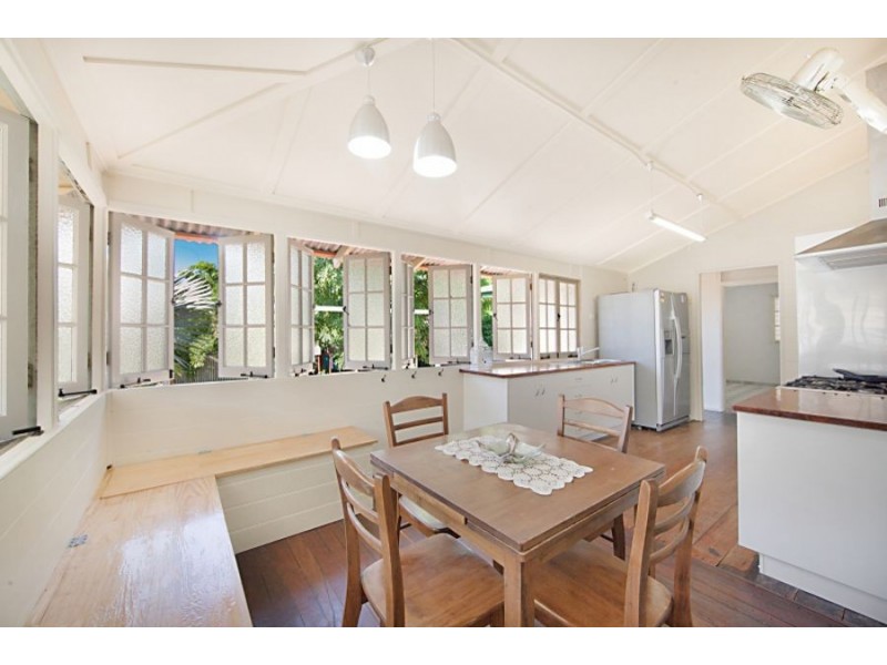 122 Perkins Street West, Railway Estate QLD 4810