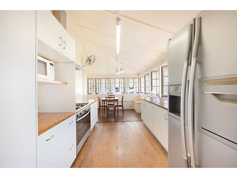 122 Perkins Street West, Railway Estate QLD 4810